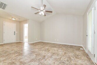 4011 Mountainridge Dr in Greensboro, NC - Foto de edificio - Building Photo