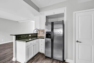 1838 Corinth Ave, Unit 2 in Los Angeles, CA - Building Photo - Building Photo