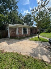5450 Juno Dr in Jacksonville, FL - Building Photo - Building Photo