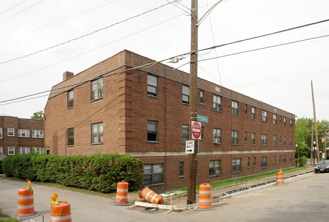 2332 N High St in Columbus, OH - Foto de edificio - Building Photo