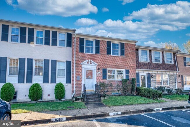 property at 8392 Glastonbury Ct