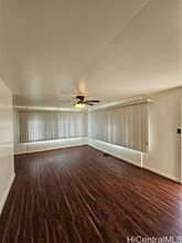 844 Wahinani St in Pearl City, HI - Building Photo - Building Photo