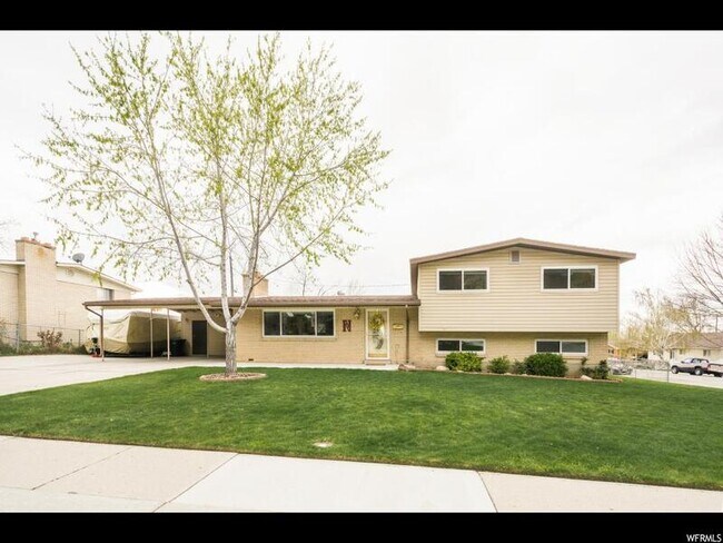 366 S 1280 E St in Provo, UT - Building Photo - Building Photo