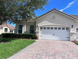2371 Painter Ln in Kissimmee, FL - Building Photo
