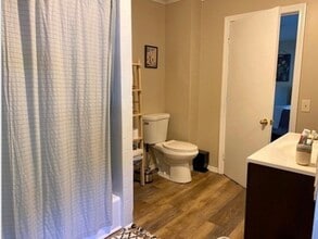 338 Newport Ave, Unit 1 in Attleboro, MA - Building Photo - Building Photo