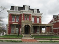 515 N 5th St in St. Joseph, MO - Foto de edificio - Building Photo