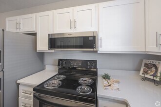 The Alden Townes in North Charleston, SC - Building Photo - Building Photo