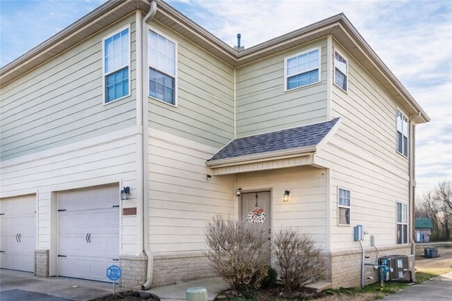 property at 1123 S Tottenham Ct