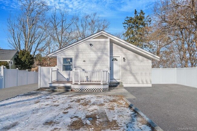 46 Birch Ct in Riverhead, NY - Building Photo - Building Photo