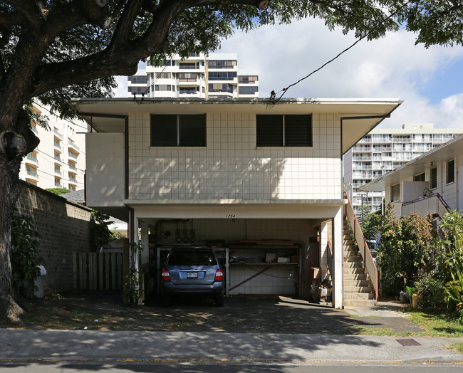 1754 Young St in Honolulu, HI - Building Photo - Building Photo