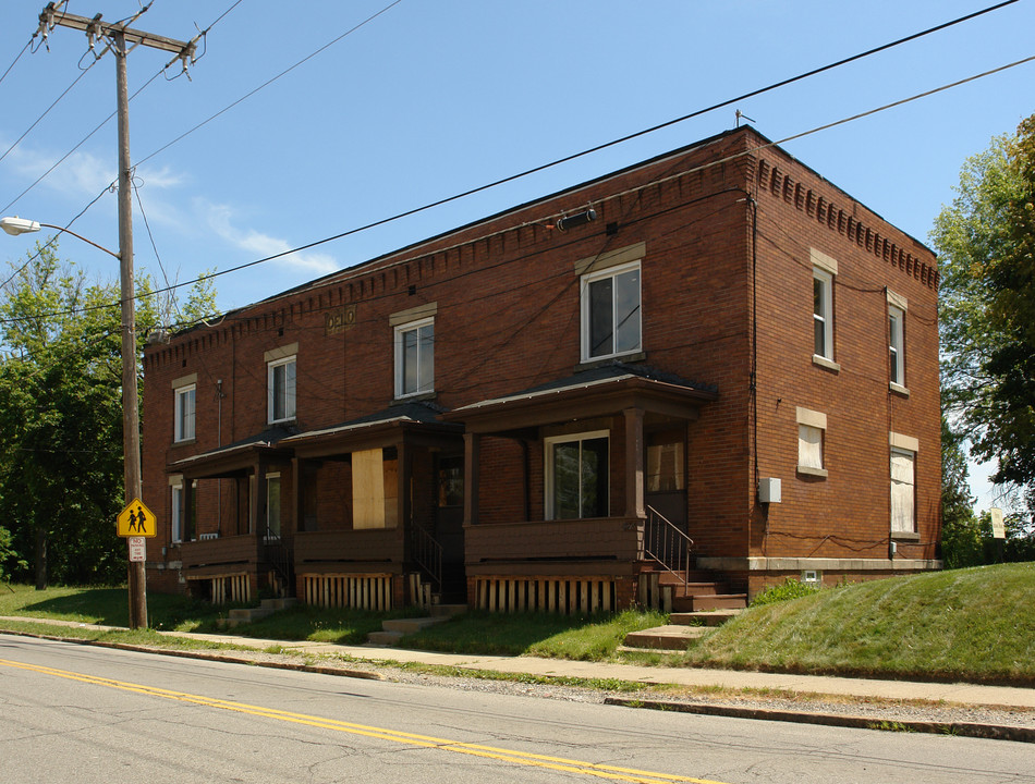 1805 Oakhill Ave in Youngstown, OH - Building Photo