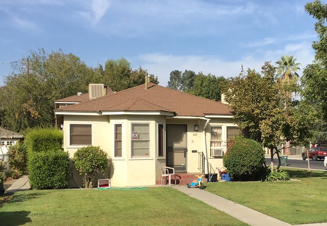 617 F St in Bakersfield, CA - Foto de edificio - Building Photo