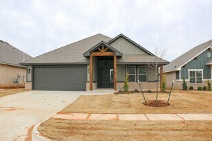 12421 Dolche Vita Dr in Oklahoma City, OK - Building Photo