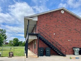412 Alpine St in Killeen, TX - Building Photo