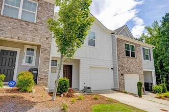 3568 Eagle Ct in Atlanta, GA - Building Photo - Building Photo