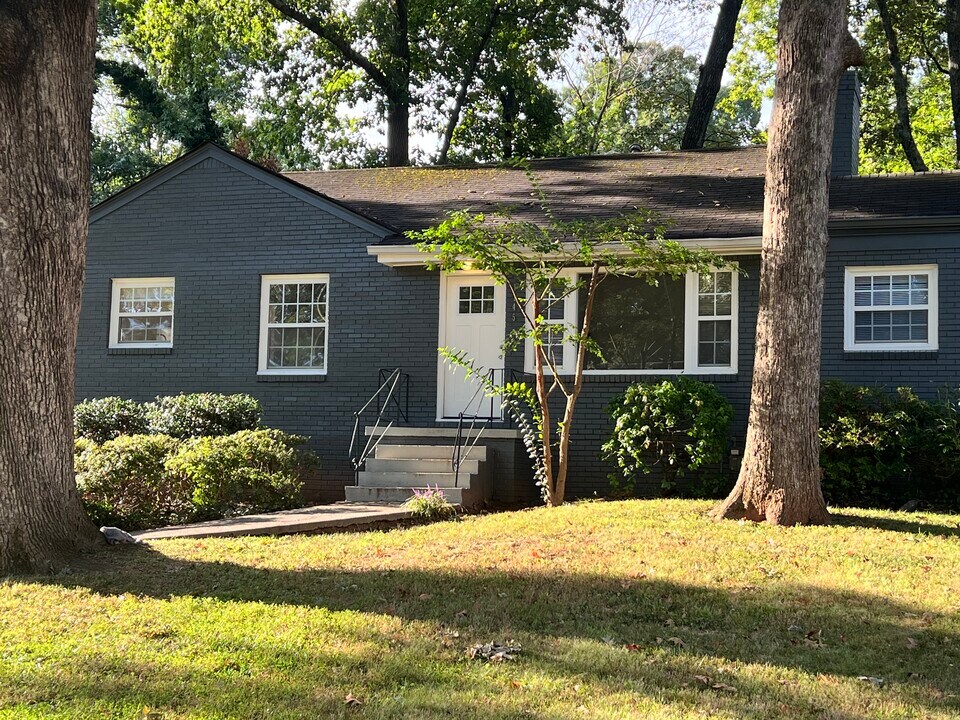 1745 Donnalee Ave SE in Atlanta, GA - Building Photo