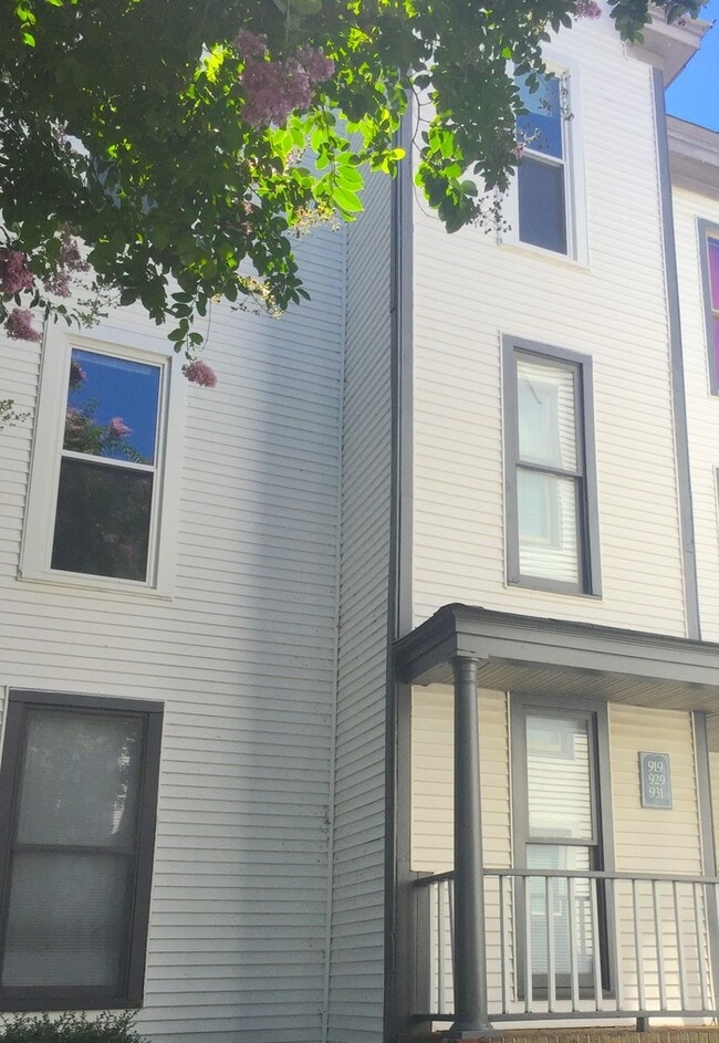 property at 929 Green St