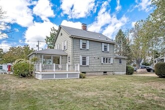 84 Mt Pleasant Ave in Gloucester, MA - Building Photo - Building Photo