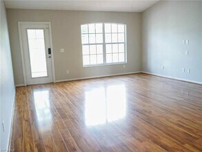 17556 Brentwood Ct in Ft. Myers, FL - Building Photo - Building Photo