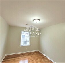 82 Hawthorne Ave in Newark, NJ - Building Photo - Building Photo