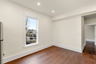 10 King St, Unit 3 in Boston, MA - Building Photo - Building Photo