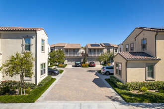 Legado in Irvine, CA - Foto de edificio - Building Photo