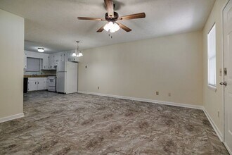 112 Upland Ct in Athens, GA - Building Photo - Building Photo