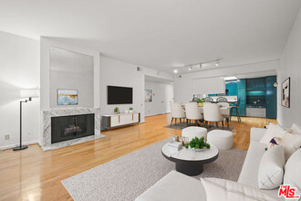 11805 Mayfield Ave in Los Angeles, CA - Building Photo - Building Photo