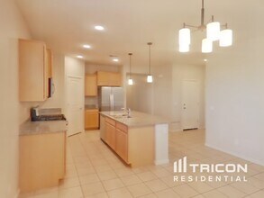 40647 W Hensley Way in Maricopa, AZ - Building Photo - Building Photo