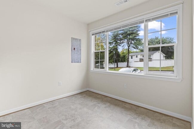 8536 F St in Chesapeake Beach, MD - Building Photo - Building Photo