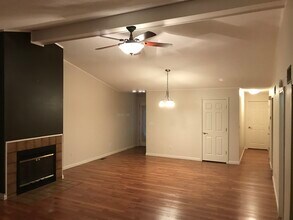 1116 Cobblestone Dr in Edwardsville, IL - Building Photo - Building Photo