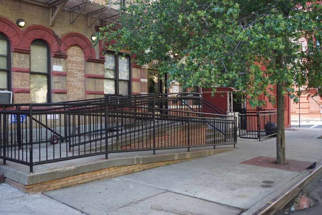 Union Avenue in Bronx, NY - Building Photo