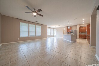 7527 Copper Dawn in Converse, TX - Building Photo - Building Photo