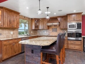 648 Morro Rd in Fallbrook, CA - Building Photo - Building Photo