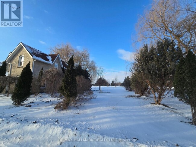 22156 Leslie St in East Gwillimbury, ON - Building Photo - Building Photo