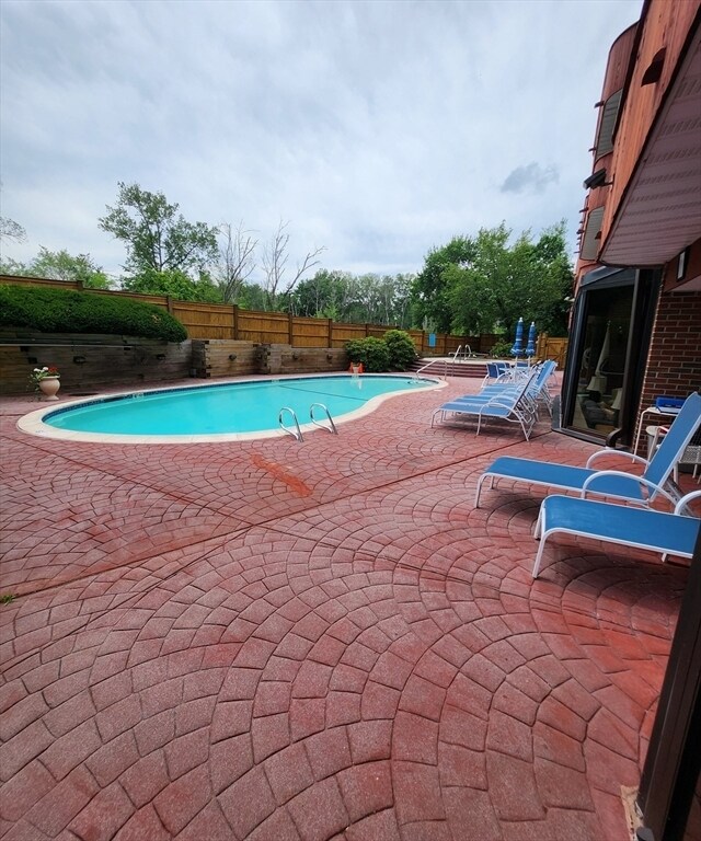 100 Rosemary Way, Unit 332