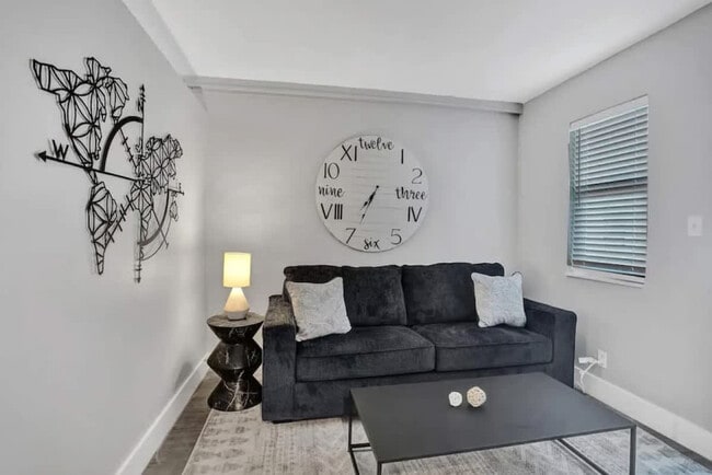 50 Davie Blvd, Unit SI FL1-ID1504017P