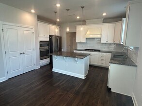 621 Ressler St in Holly Springs, NC - Building Photo - Building Photo