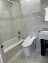 380 Rector Pl in New York, NY - Building Photo - Building Photo