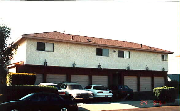 326 E Orlando Way in Covina, CA - Building Photo - Building Photo