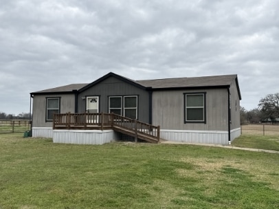 property at 894 FM 1395