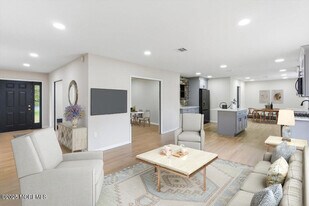 257 Alexander Ave in Howell, NJ - Building Photo