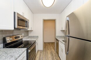 Veritas at East Cobb in Marietta, GA - Building Photo