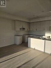 79 Rackham Ln in Clarington, ON - Building Photo - Building Photo