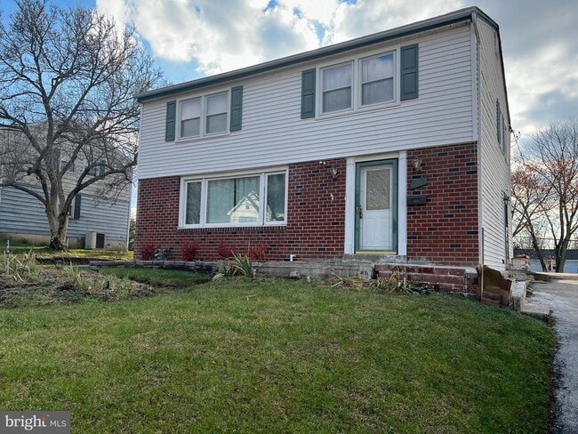 669 N Henderson Rd in King of Prussia, PA - Building Photo - Building Photo