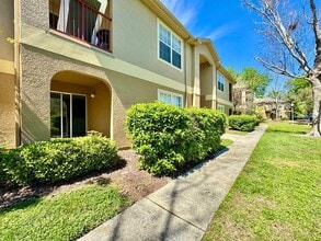 5908 Brickleberry Ln in Zephyrhills, FL - Foto de edificio - Building Photo