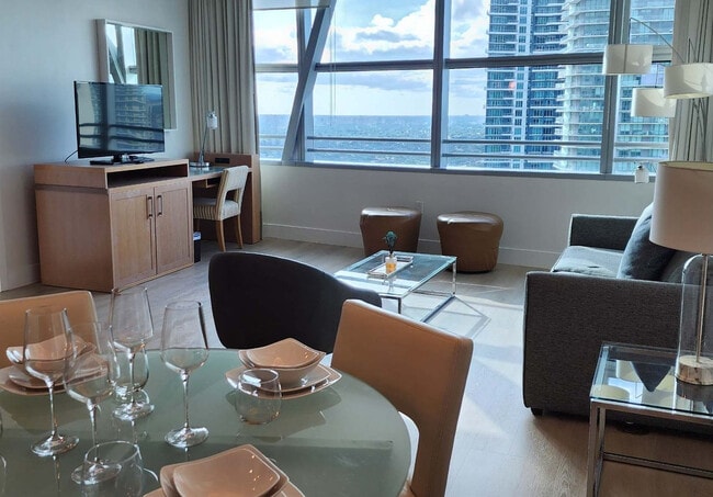 1395 Brickell Bay Dr