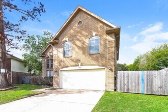 4518 Allegro Dr in Seabrook, TX - Building Photo - Building Photo