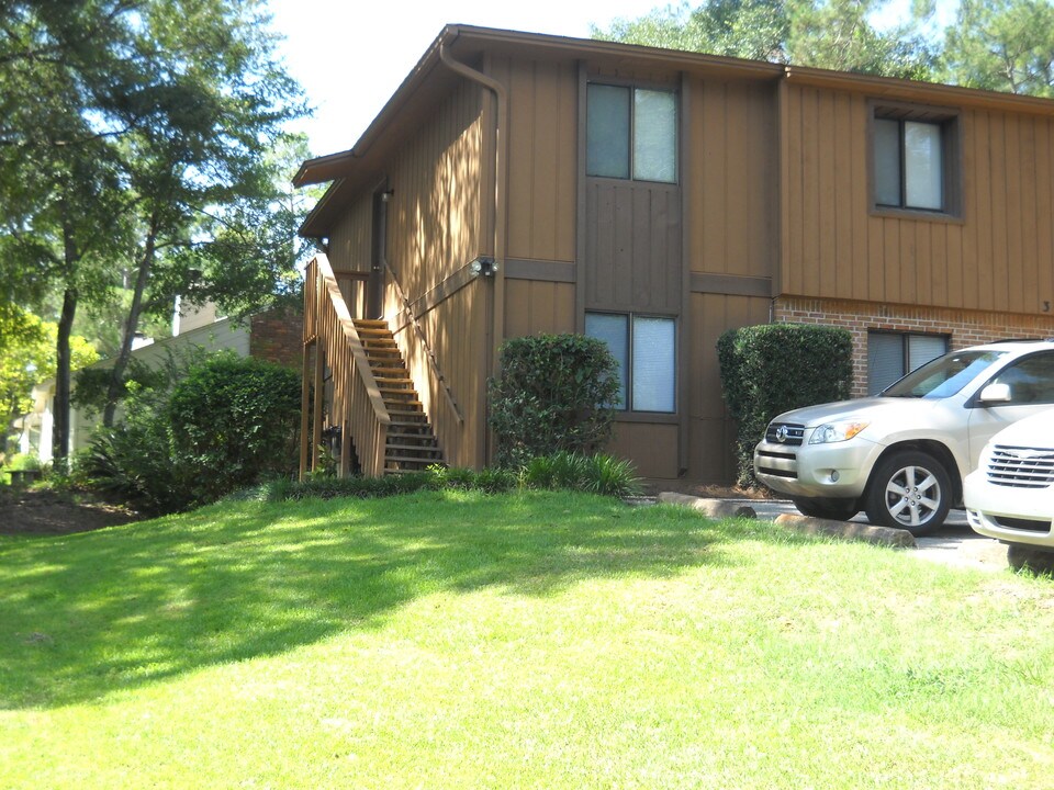 3751 Donovan Dr, Unit D in Tallahassee, FL - Building Photo