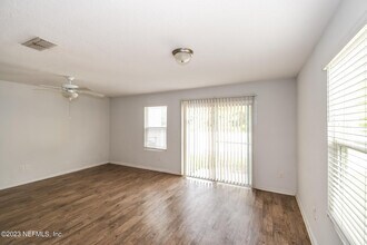 554 Eiseman Wy in Jacksonville, FL - Building Photo - Building Photo